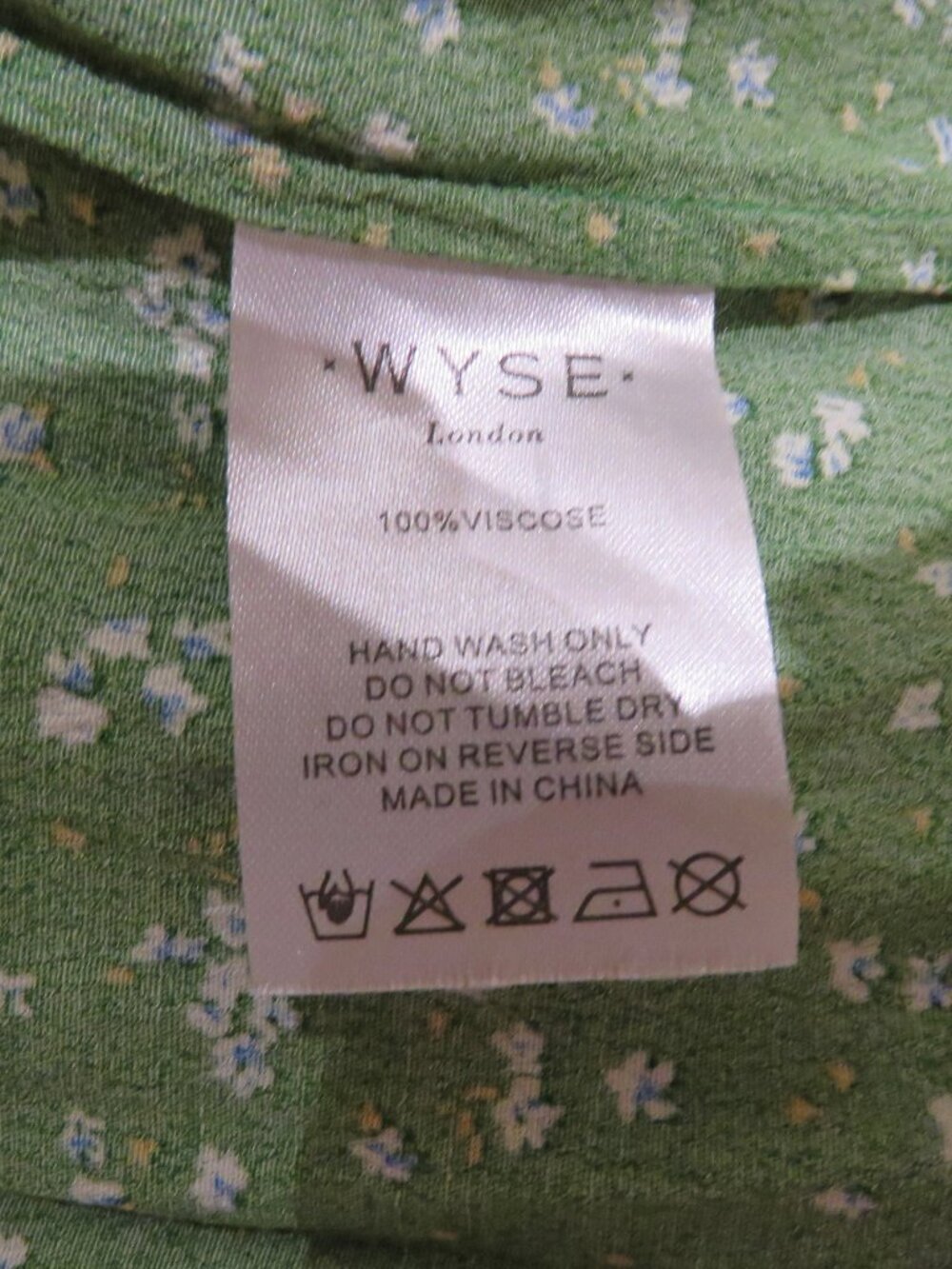 WYSE LONDON Sabine Smocked Tiered Maxi Floral Dress Green US 4 Cottagecore Boho - Picture 16 of 16